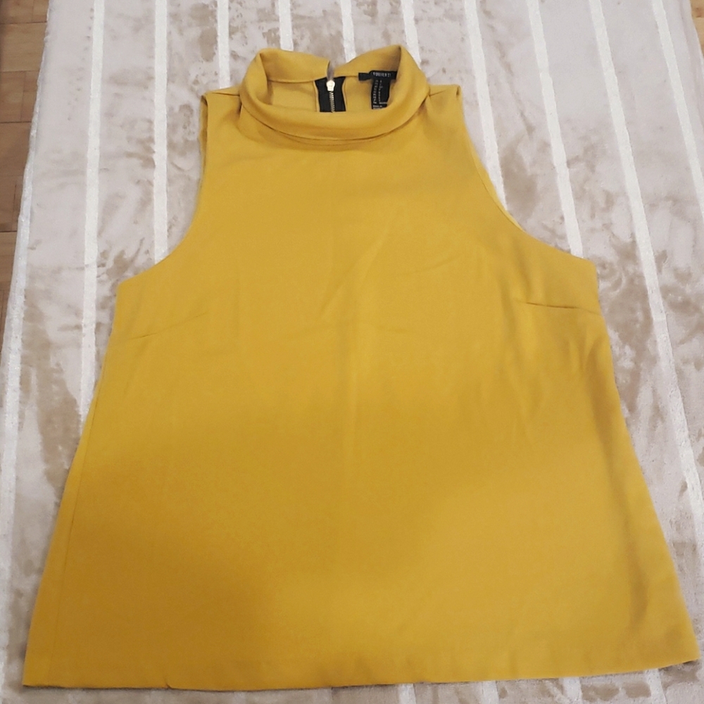 Sleveless Blouse